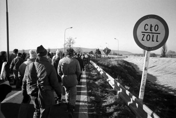 Rok 1989 Hraničný priechod Bratislava- Berg Foto: www.tyzden.sk