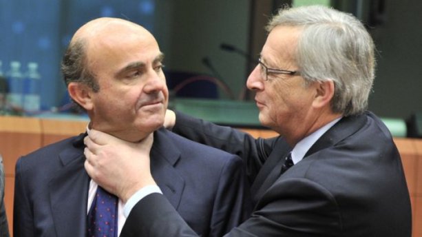 Juncker škrtiaci komisára pre dane Moscoviciho