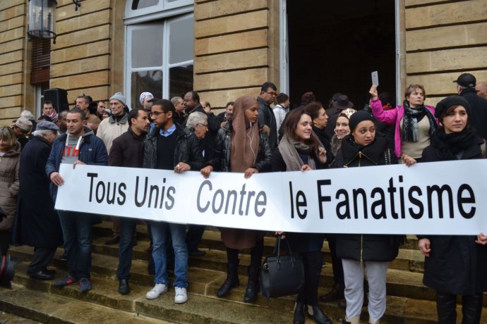 Na tichom pochode v Bordeaux spolu kráčali všetci obyvatelia mesta. Foto N - Monika Himpánová