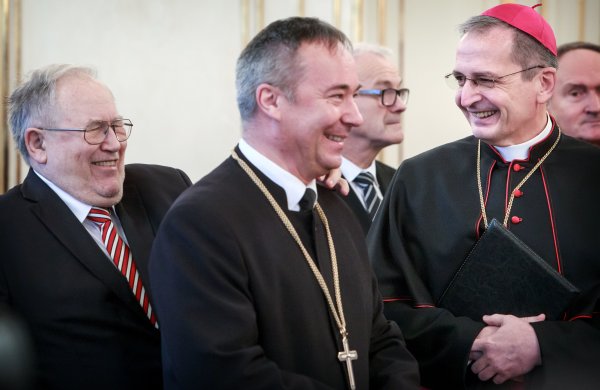 Hlavný evanjelický biskup bojkotuje voľby svojho nástupcu a&nbsp;vyzýva ľudí, aby odovzdali neplatné hlasy