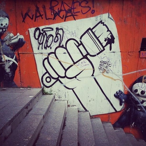 Graffiti. Most SNP. Miesta Mesta. Foto: Adam Berka