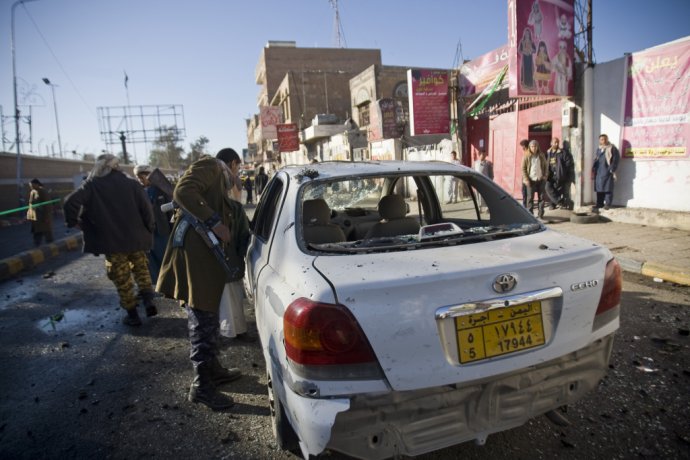 Pri nedávnom útoku na policajnú školu v Saná samovražedný atentátnik zabil najmenej 30 ľudí, najmä študentov. FOTO - TASR