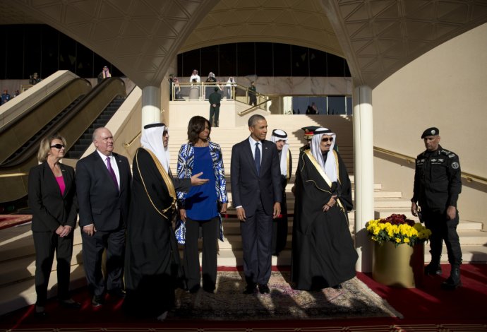 Michelle Obamová bez šálu v Rijáde. Foto - AP