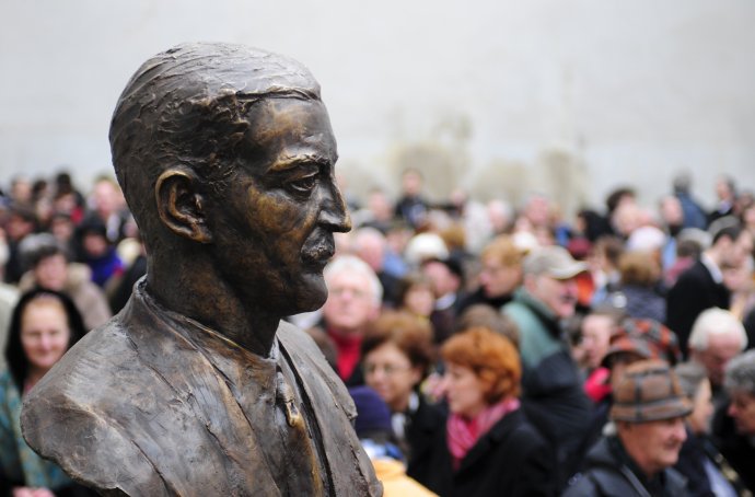 Busta Jánosa Esterházyho v Košiciach. Foto - TASR