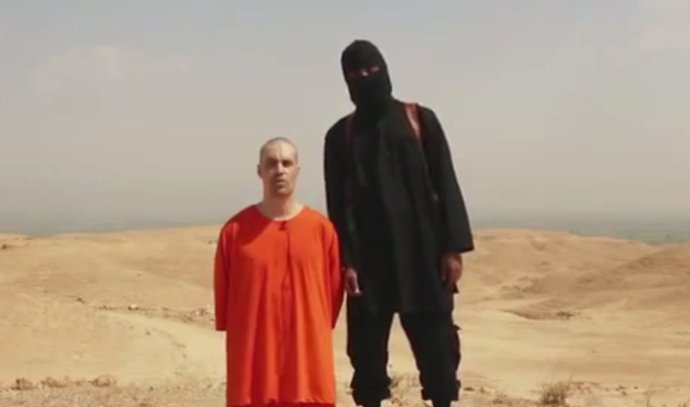 Džihádistický John popravil vlani aj amerického novinára Jamesa Foleyho. FOTO - TASR/AP