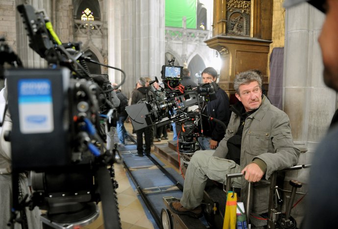 Zahraniční filmári u nás vo väčšom prišli naposledy v roku 2011. V košickom Dóme sv. Alžbety nakrúcali minisériu Svet bez konca. Foto - TASR
