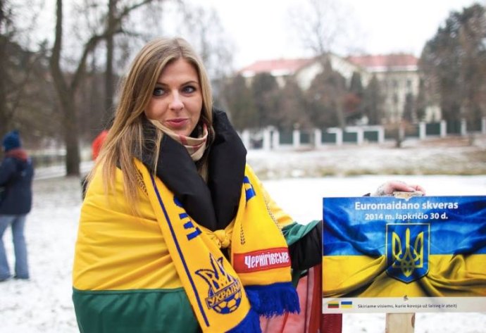 Gintaré Narkevičuité nedávno odhaľovala neoficiálny názov námestia pred ruským veľvyslanectvom vo Vilniuse. Nazvali ho euromajdan. FOTO - FACEBOOK