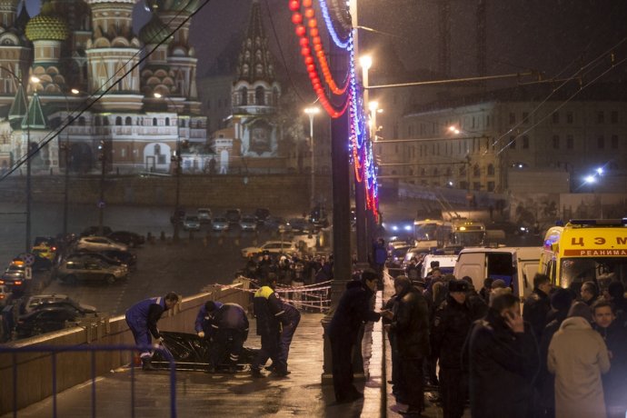 Nemcova zastrelili neďaleko Kremľa. Foto – AP