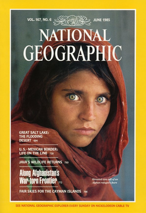 Obálka National Geographic z júna 1985. Fotografia afgnánskeho dievčaťa vznikla v roku 1984, v utečeneckom tábore Nasir Bagh.