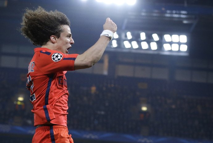 David Luiz, bývalý hráč Chelsea, sa teší z gólu do siete domácich. Foto - AP