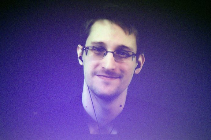 Edward Snowden dal v decembri cez telemost rozhovor pre Amnesty International. FOTO - TASR/AP