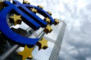 ECB chce, aby Slovensko vypustilo právo na hotovosť z ústavy, prekročilo svoju právomoc