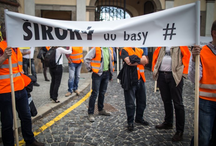 Reakciu premiéra si nevyplatení stavbári vynútili aj protestmi. Foto N - Tomáš Benedikovič