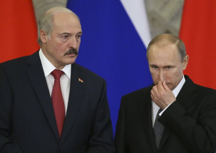 Komplikované vzťahy: Lukašenko a Putin. Foto – TASR/AP