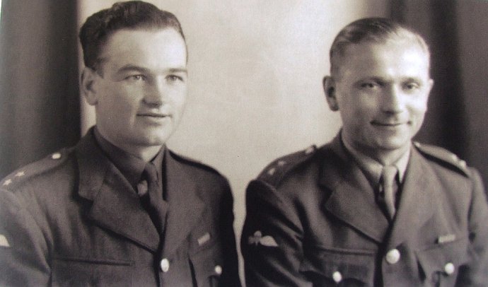 Jan Kubiš a Jozef Gabčík (vpravo) spáchali 27. mája 1942 atentát na najmocnejšieho muža Protektorátu Čechy a Morava.