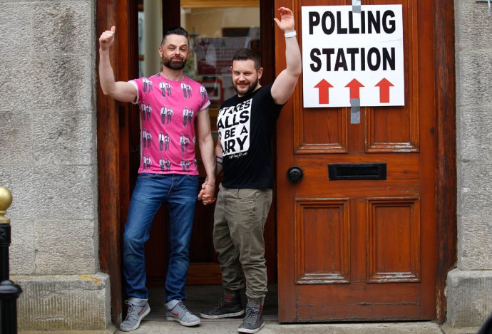Íri povedali manželstvám gejov svoje áno. Foto - TASR/AP