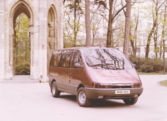 Malý nákladný automobil MNA 1000.