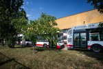 Trolejbusy Škoda 25 Tr Irisbus boli nakúpené pre husto obývané sídliská v Karlovej vsi. Po necelých deviatich rokoch stoja odstavené vo vozovni Krasňany. Foto N – Tomáš Benedikovič