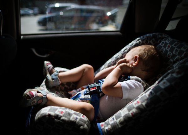 Otec, ktorý zabudol dcéru v&nbsp;aute: Cítim obrovskú vinu