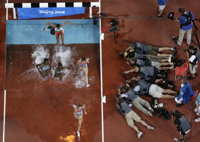 Atletika vzbudzuje pozornosť, teraz však skôr pre podozrenie z dopingu. FOTO - TASR/AP