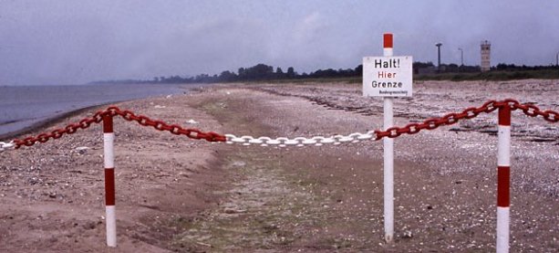 Am Priwall (Ostsee) Travemünde (Schleswig-Holstein) und Pötenitz (Mecklenburg), 1986 Hierzu gehört Bild Priwall neu