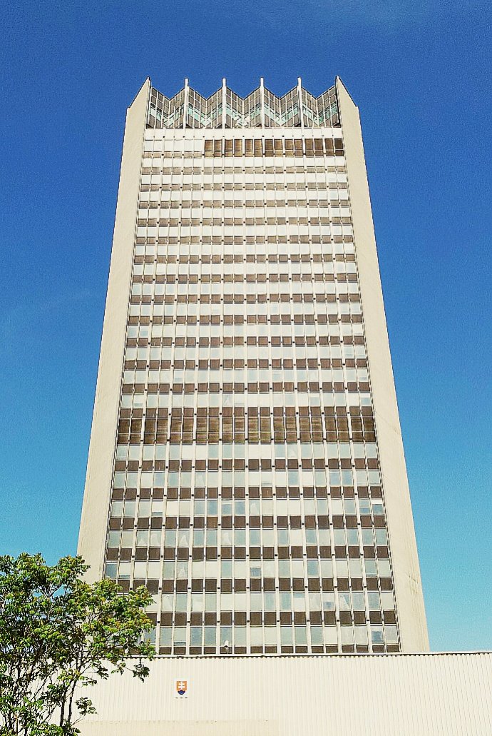 Výšková budova dnes. FOTO - Lívia Pemčáková, 2015
