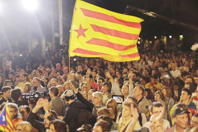Podporovatelia nezávislosti Katalánska. Foto – TASR/AP