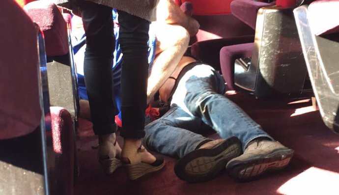 Spacifikovaný útočník vo vlaku na trase Amsterdam-Paríž. ILUSTRAČNÉ FOTO - AP