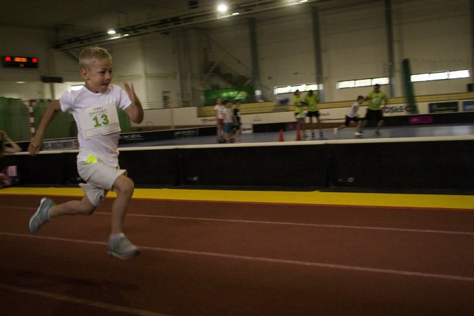 Deti behajú krátke aj dlhé trate, aby sa ukázalo, na čo majú talent. Foto - SportAnalytik