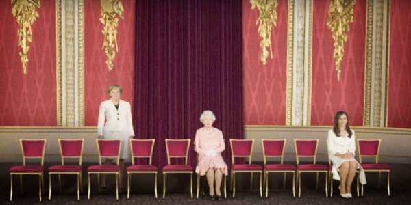 Vo Photoshope odstránili mužov z&nbsp;fotiek politikov, pozrite sa, koľko zostalo žien