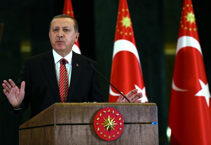 Turecký prezident Recep Tayyip Erdogan tvrdí, že si neželá zvyšovanie napätia medzi jeho krajinou a Ruskom. FOTO - AP