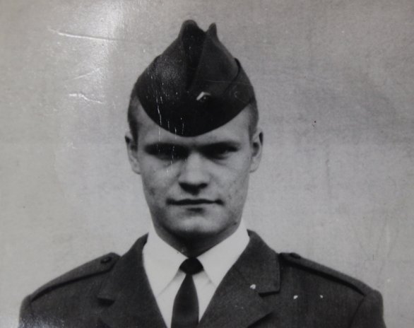 Ján Hanes. počas základnej vojenskej služby. Foto - Post Bellum