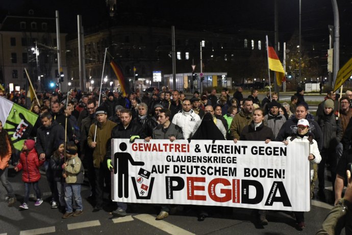 Antimigračný protest v Drážďanoch v roku 2016. Foto - TASR/AP