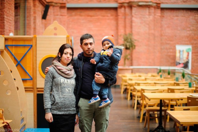 Rodina Ali Saláma, ktorá žije v utečeneckom tábore v Drážďanoch. FOTO - PRIBEHYUPRCHLIKU.CZ