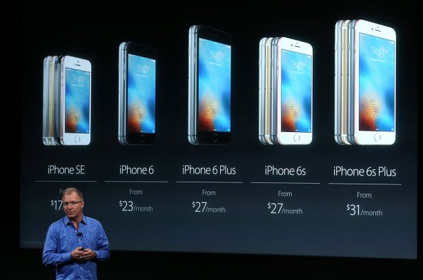 CUPERTINO, CA - MARCH 21: Apple VP Greg Joswiak announces the new iPhone SE during an Apple special event at the Apple headquarters on March 21, 2016 in Cupertino, California. The company is expected to update its iPhone and iPad lines, and introduce new bands for the Apple Watch. Justin Sullivan/Getty Images/AFP