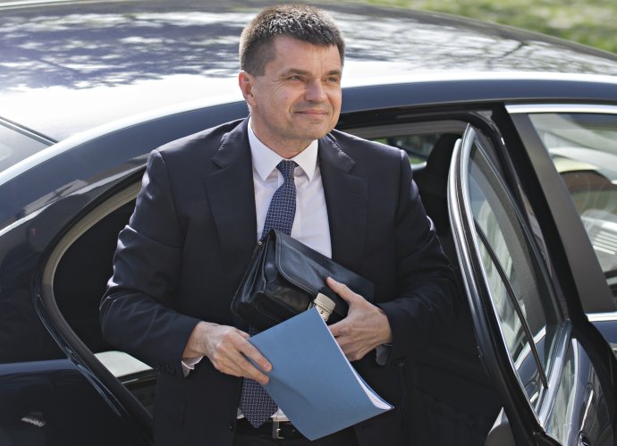Opoziční poslanci by chceli, aby minister školstva Peter Plavčan skončil. Foto – TASR