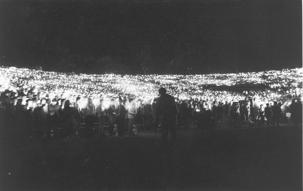 Plzenský Lochotín počas Porty v roku 1989. Záverečný koncert si vypočulo okolo 30-tisíc ľudí. Foto - Oldřich Navrátil