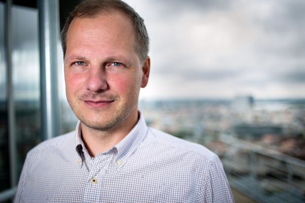 Je to návrat starých čias, podobá sa to na slovensko.sk, varuje odborník pred IT projektmi za sto miliónov