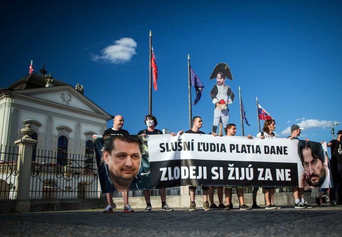 Opozícia v lete organizovala protesty proti Robertovi Kaliňákovi. Foto N – Tomáš Benedikovič