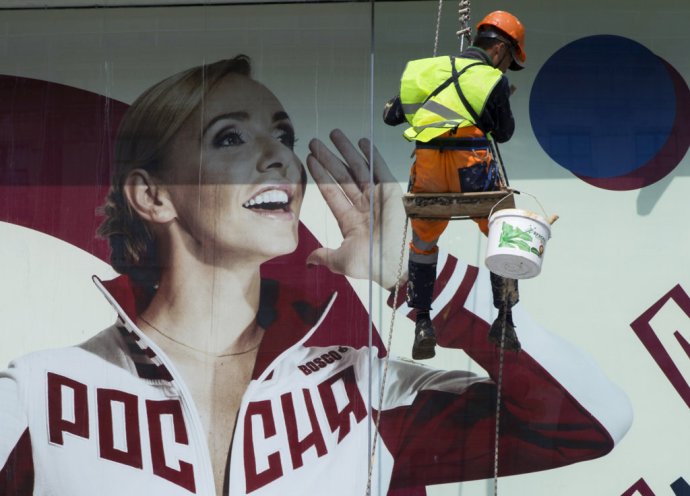 Ruskí športovci doplatili na stratégiu štátom sponzorovaného dopingu. Foto – TASR/AP