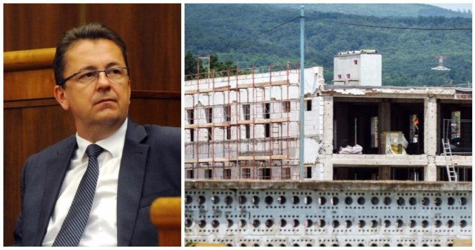 Bývalý minister obrany rozhodoval o dôležitých obchodoch nielen krátko pred voľbami, ale dokonca aj krátko po nich. Foto - TASR / Tomáš Benedikovič