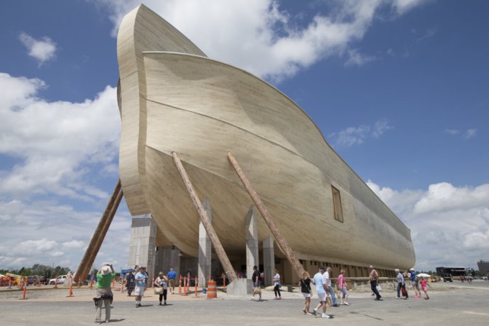Noemovu archu Ark Encounter otvorili minulý mesiac v Kentucky. Foto – AP