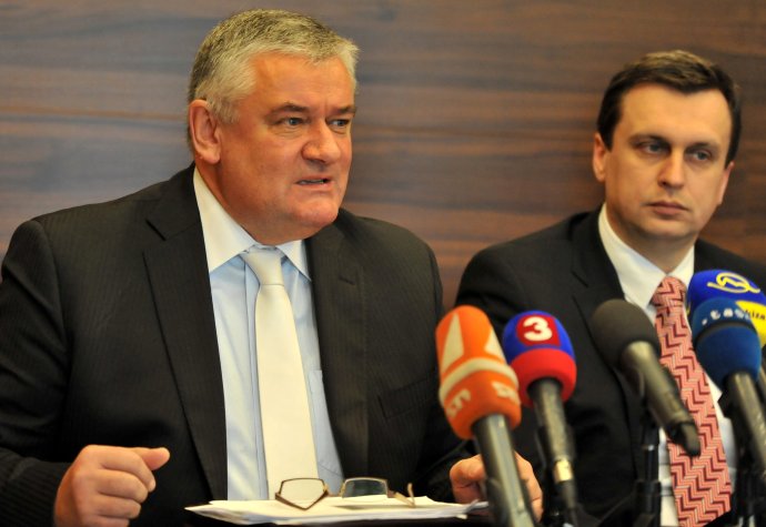 Stará a nová SNS - Ján Slota a Andrej Danko v roku 2012. foto - TASR
