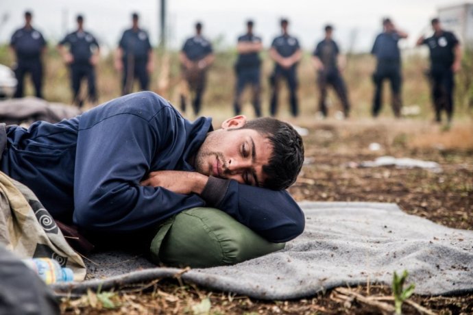 Utečenec pri srbsko-maďarskej hranici. Ilustračné foto – TASR/AP