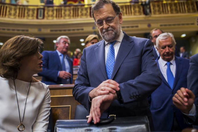 Mariano Rajoy si uvedomuje, že čas sa kráti. Ak sa do 31. októbra nesformuje vláda, budú tretie voľby. Foto – TASR/AP