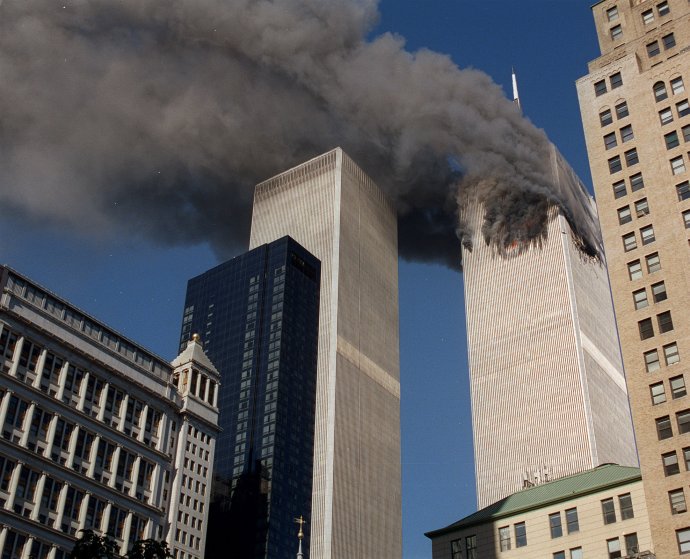 Teroristický útok na WTC 11. septembra 2001. Foto – TASR/AP
