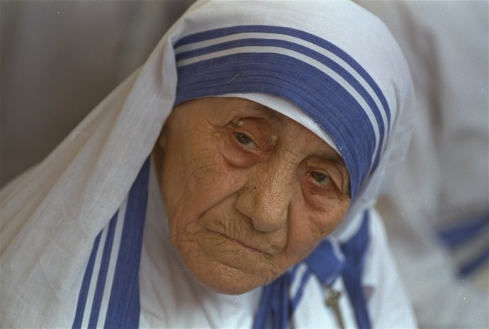Matka Tereza na archívnej snímke z roku 1993. Foto – TASR/AP