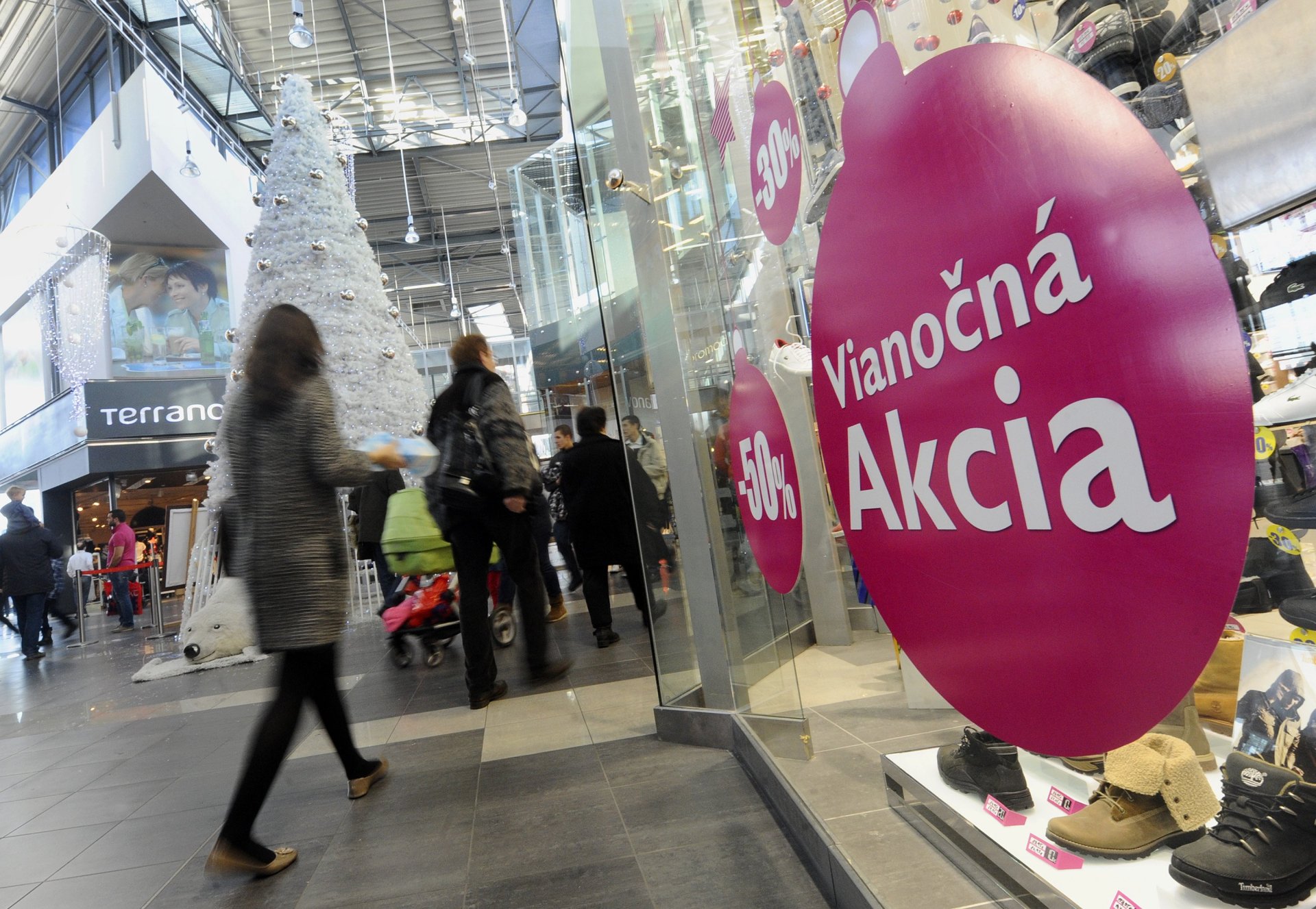 Obmedzenie predaja sa podľa dnes platnej legislatívy týka vianočných sviatkov aj Nového roka. Foto – TASR