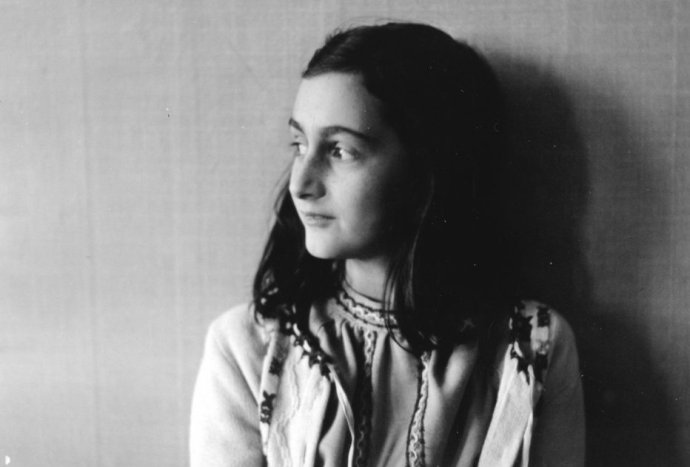 Anna Franková zomrela v koncentračnom tábore Bergen-Belsen ako 15-ročná. Foto - ap