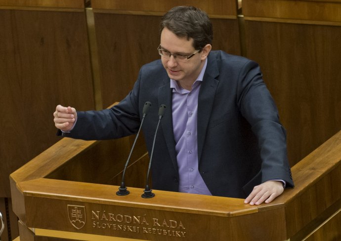 Anton Martvoň ešte v parlamente. Foto – TASR
